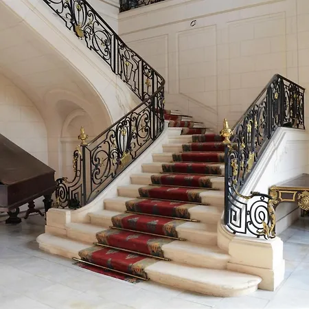 Hotel The Originals Le Chateau De Poitiers Dissay