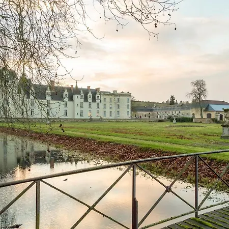 Hotel The Originals Le Chateau De Poitiers