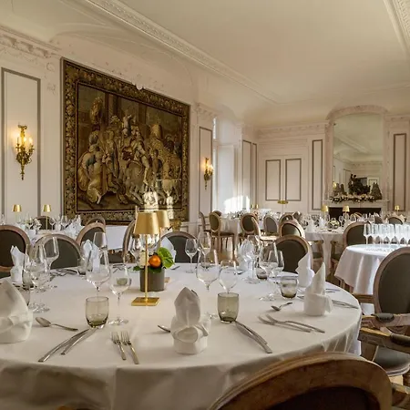 The Originals Le Chateau De Poitiers Hotel