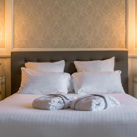 The Originals Le Chateau De Poitiers 3*