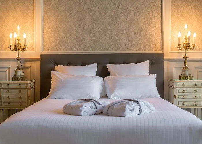 The Originals Le Chateau De Poitiers 3*