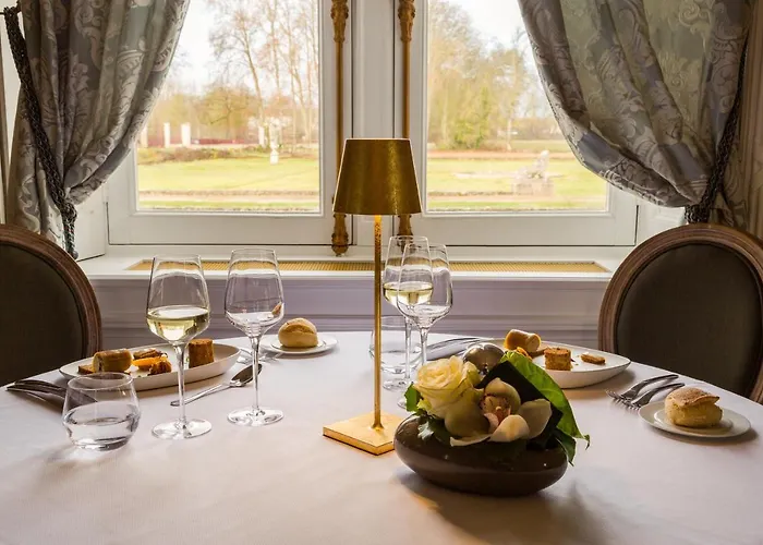 Hotel The Originals Le Château De Poitiers Dissay