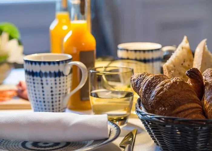 Hotel The Originals Le Château De Poitiers Dissay